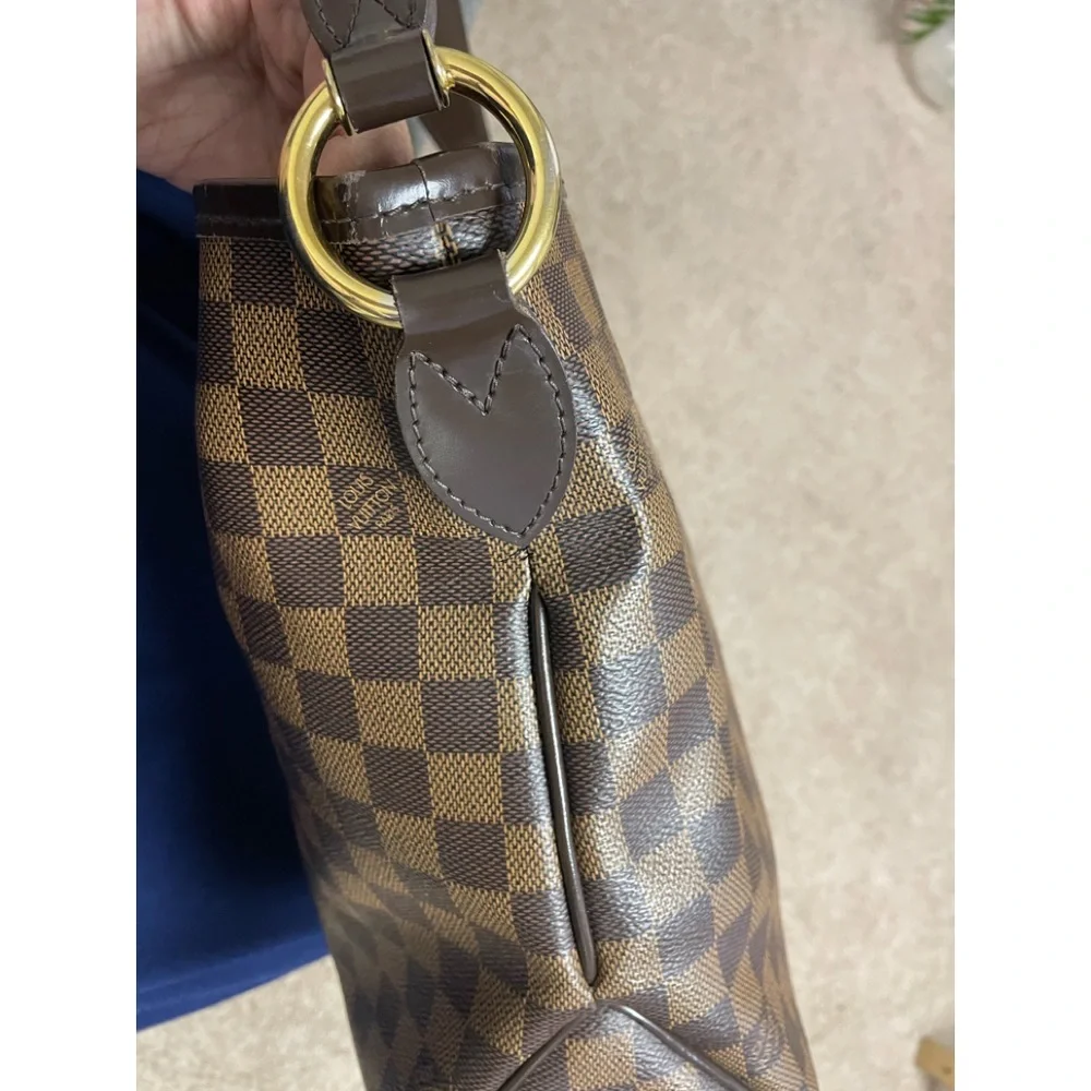 Louis Vuitton classic louis